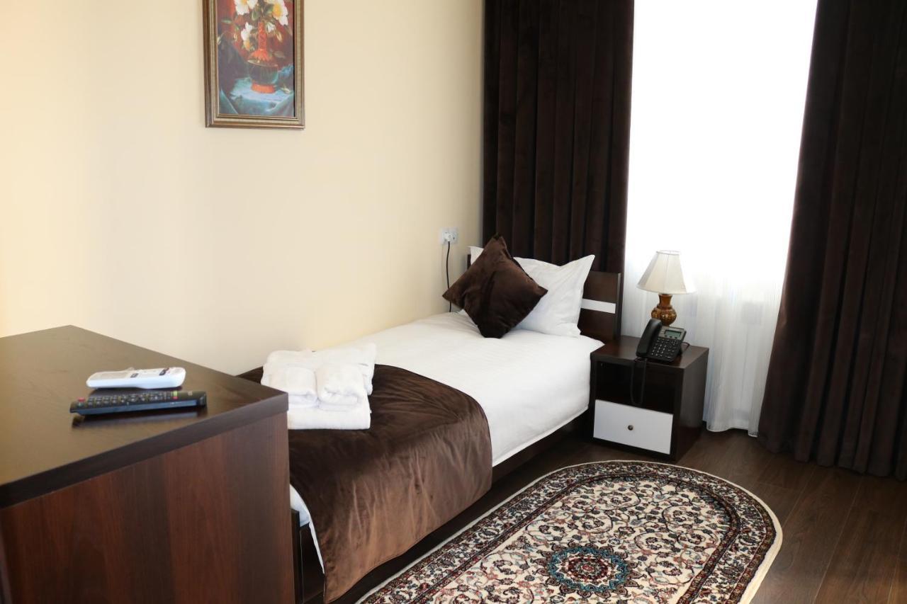 Marhabo Hotel Palace Solnechnyy Luaran gambar